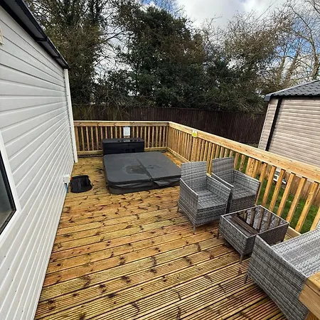 度假居 Cuckoo With Hot Tub At Brickyard Lakes *